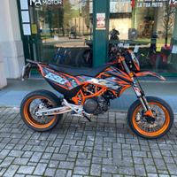 Ktm 690 SMC KTM 690 SMC R