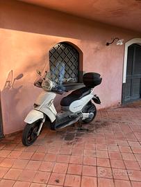 Aprilia Scarabeo 300 S