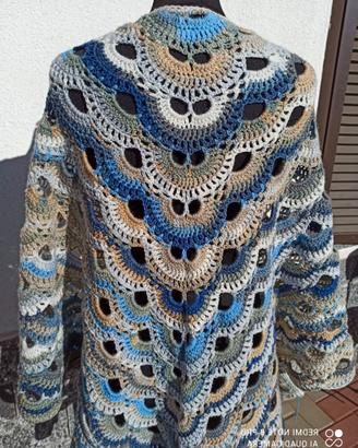 Scialle fatto a mano NUOVO idea per Natale