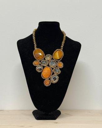 Collana artigianale con pietre naturali