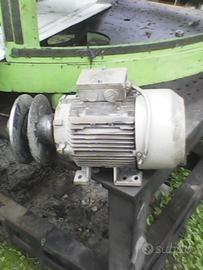 Motore Siemens Trifase 6 poli 230/400 V