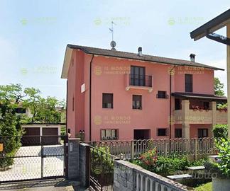 Appartamento di 140 m² con 4 locali a Tribiano