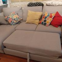 Divano con penisola e chaise longue