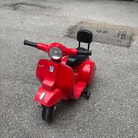 Vespa elettrica per bambini