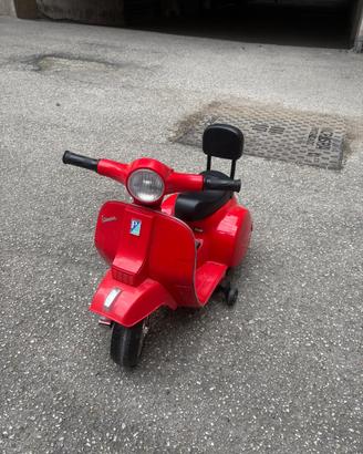 Vespa elettrica per bambini