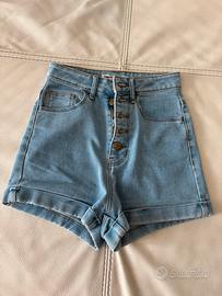 Pantaloncini corti a vita alta in jeans