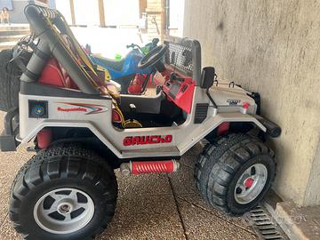 Jeep gaucho con ruote semi nuove.