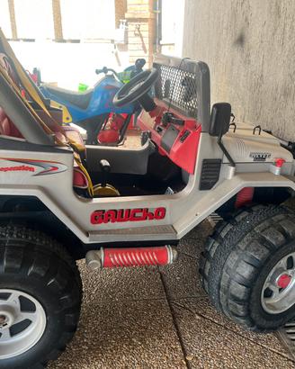 Jeep gaucho con ruote semi nuove.