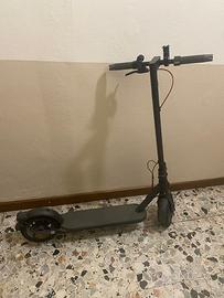 Monopattino elettrico XIAOMI Scooter Electric 4