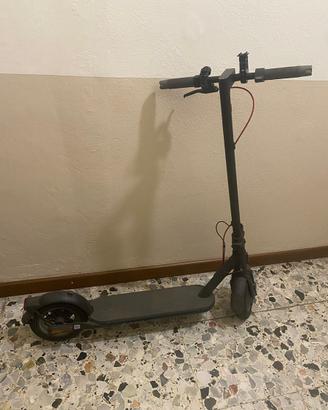 Monopattino elettrico XIAOMI Scooter Electric 4