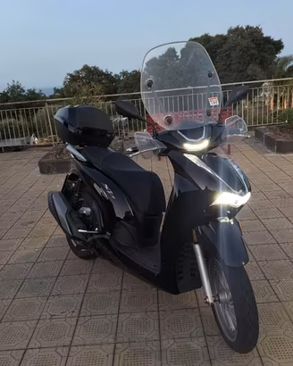 Honda sh350 (2023) - Tagliandato - ottime condi