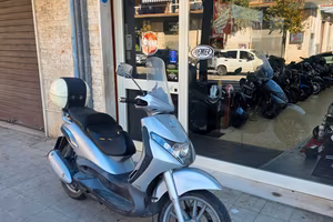 Piaggio Beverly 250