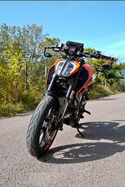 KTM Duke 125