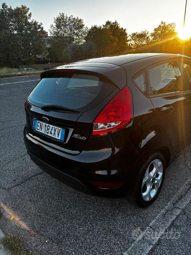 Ford Fiesta 2011 photo 5