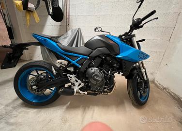 Suzuki gsx 8s