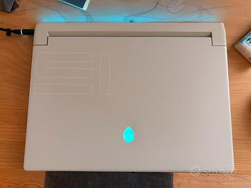 Dell Alienware X15 R1