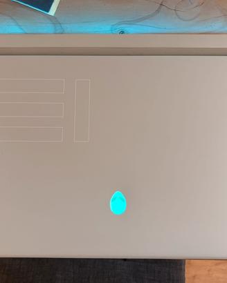 Dell Alienware X15 R1