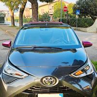 autovettura marca Toyota 