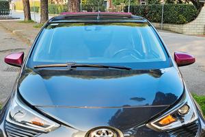 autovettura marca Toyota 