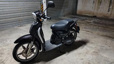 Aprilia Scarabeo 50 - 2001