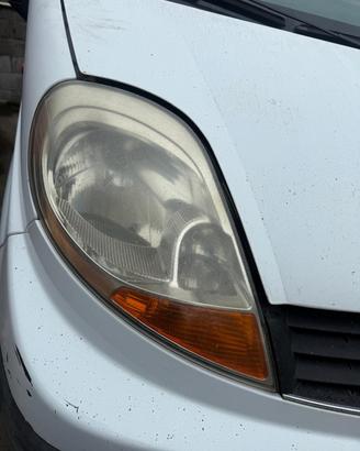 Faro anteriore dx RENAULT TRAFIC/VIVARO anno 2007 