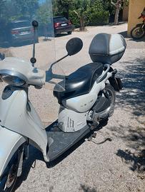 Scooter Aprilia- Scarabeo 100
