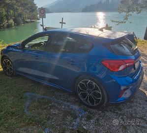 Ford Focus ST LINE 
