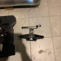 Kric per auto suzuky. Cross