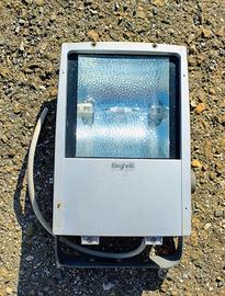 Faretto Beghelli a ioduri metallici