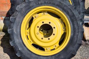 Treno gomme per trattore John Deere serie 40 e 50