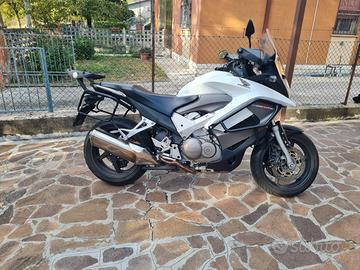 moto honda crosrunner 800