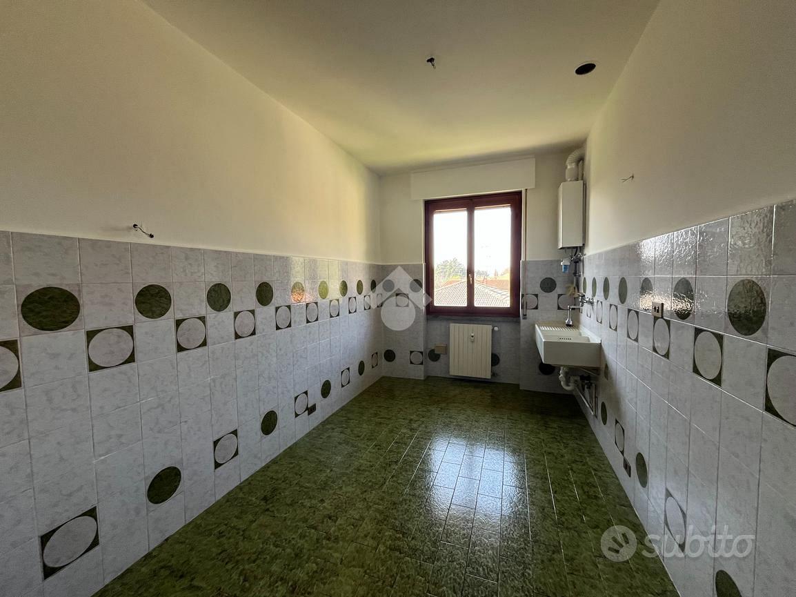 3 LOCALI A PADERNO D'ADDA - Vista 5