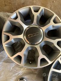 Cerchi in lega Fiat 500 più interni portiera