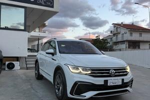 Volkswagen Tiguan 1.5 TSI 150 CV DSG ACT R-Line