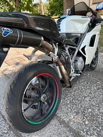 Ducati 848