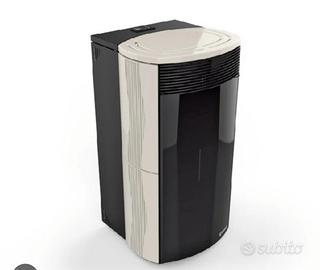 stufa Idro pellet ungaro 24 kw