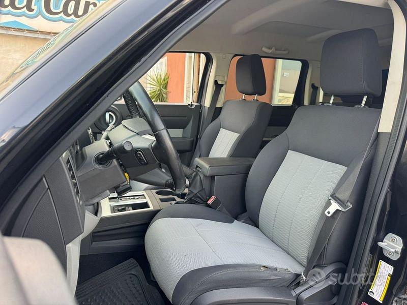 Dodge Nitro 2.8 CRD 177ch - Automatique - 4x4 - Régulateur - Jantes 17"