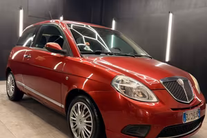 LANCIA YPSILON1.2 Modamilano