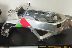 telaio RSV4 segnato