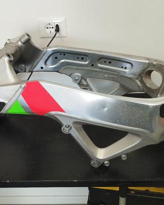 telaio RSV4 segnato