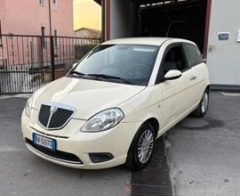 Lancia Ypsilon 1.2 benzina 2007 NEOPATENTATI