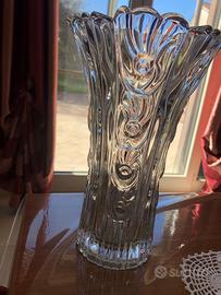 Vaso di fiori in vetro