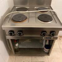Cucina elettrica professionale 4 piastre