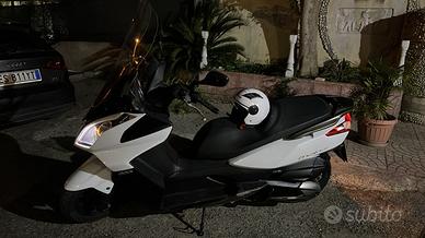 Kymco downtown300 ver affar scambi con Sh 125 moto