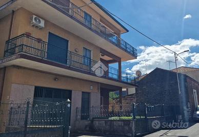 6 LOCALI A ACI BONACCORSI