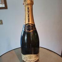 Bottiglia vintage Champagne Mercier Brut del 2012