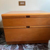 comodino in legno di faggio