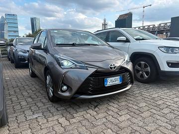 yaris 
