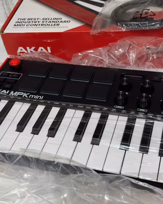 Akai Professional MPK Mini – Pari al Nuovo