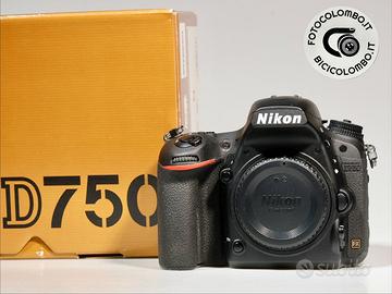 Nikon D750 solo 3.472 scatti (Nikon) Pari al Nuovo